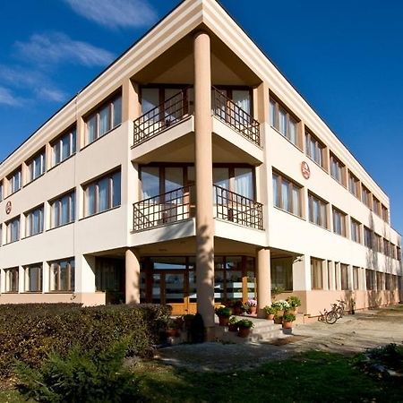 Vasvirag Hotel Celldömölk Zewnętrze zdjęcie